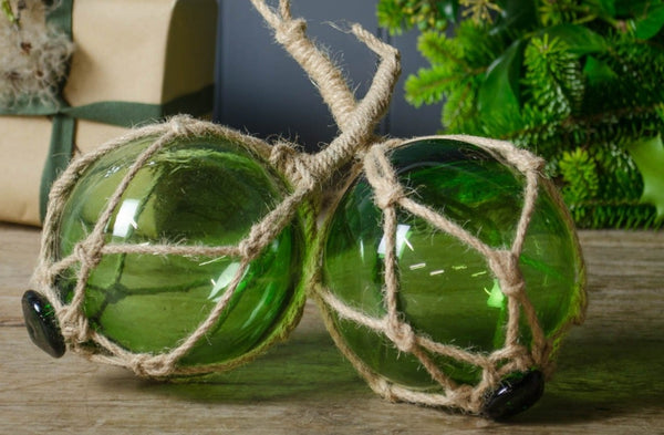 HANDBLOWN GREEN GLASS BAUBLE