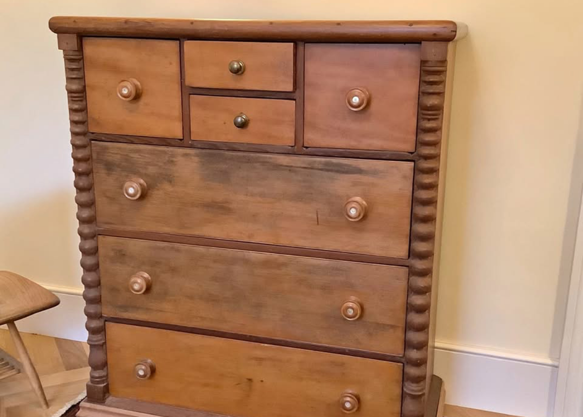 Antique Australian settlers chest of drawers