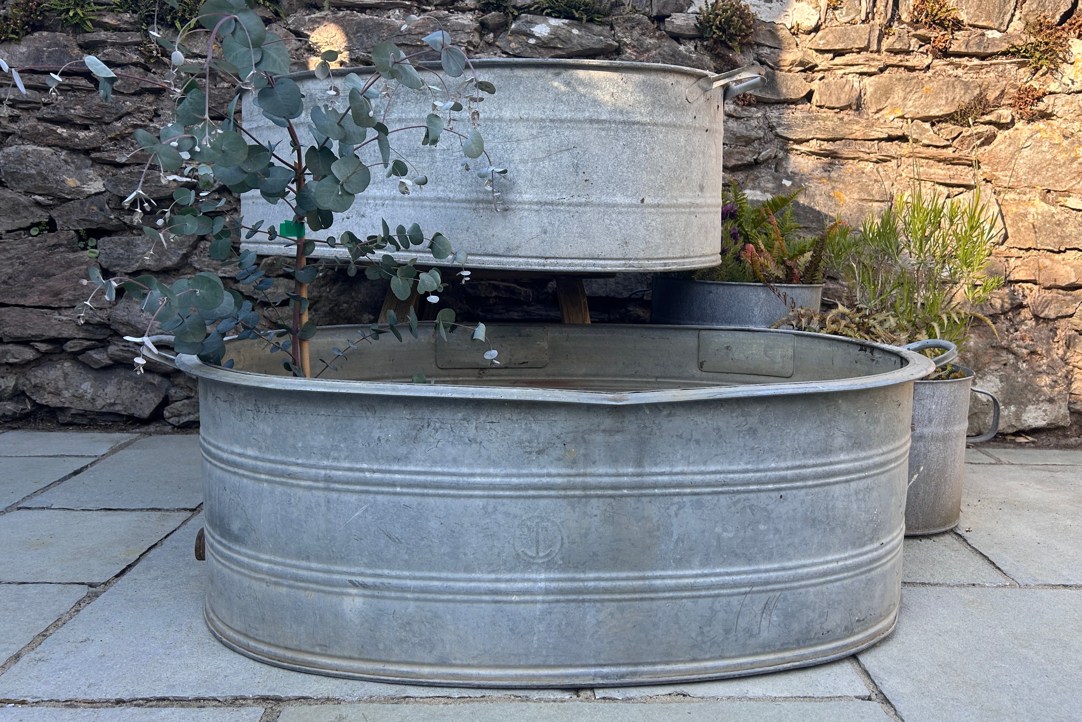 Large reclaimed bath planter