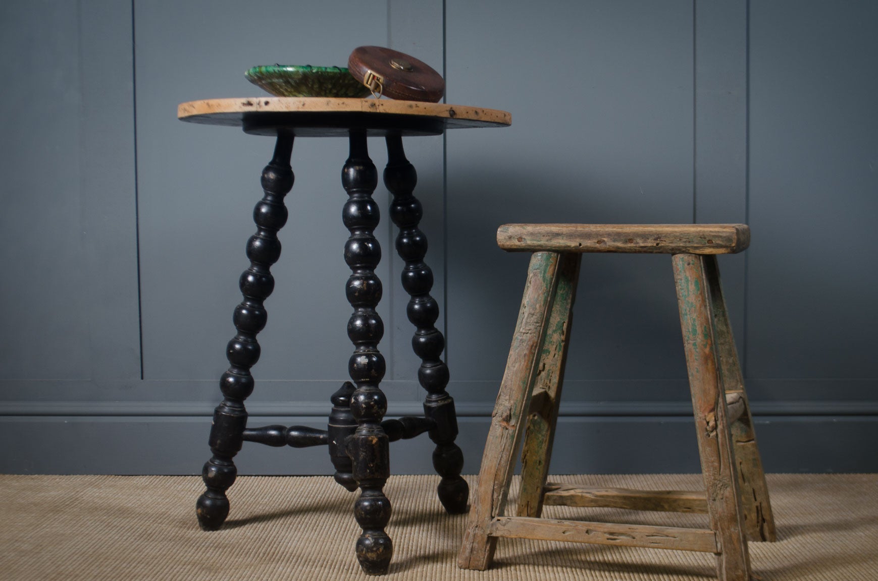 
Victorian bobbin leg side table with tripod base and traditional turned wood detailing.