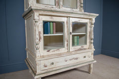 Painted wooden dresser cabinet with original key and storage drawer