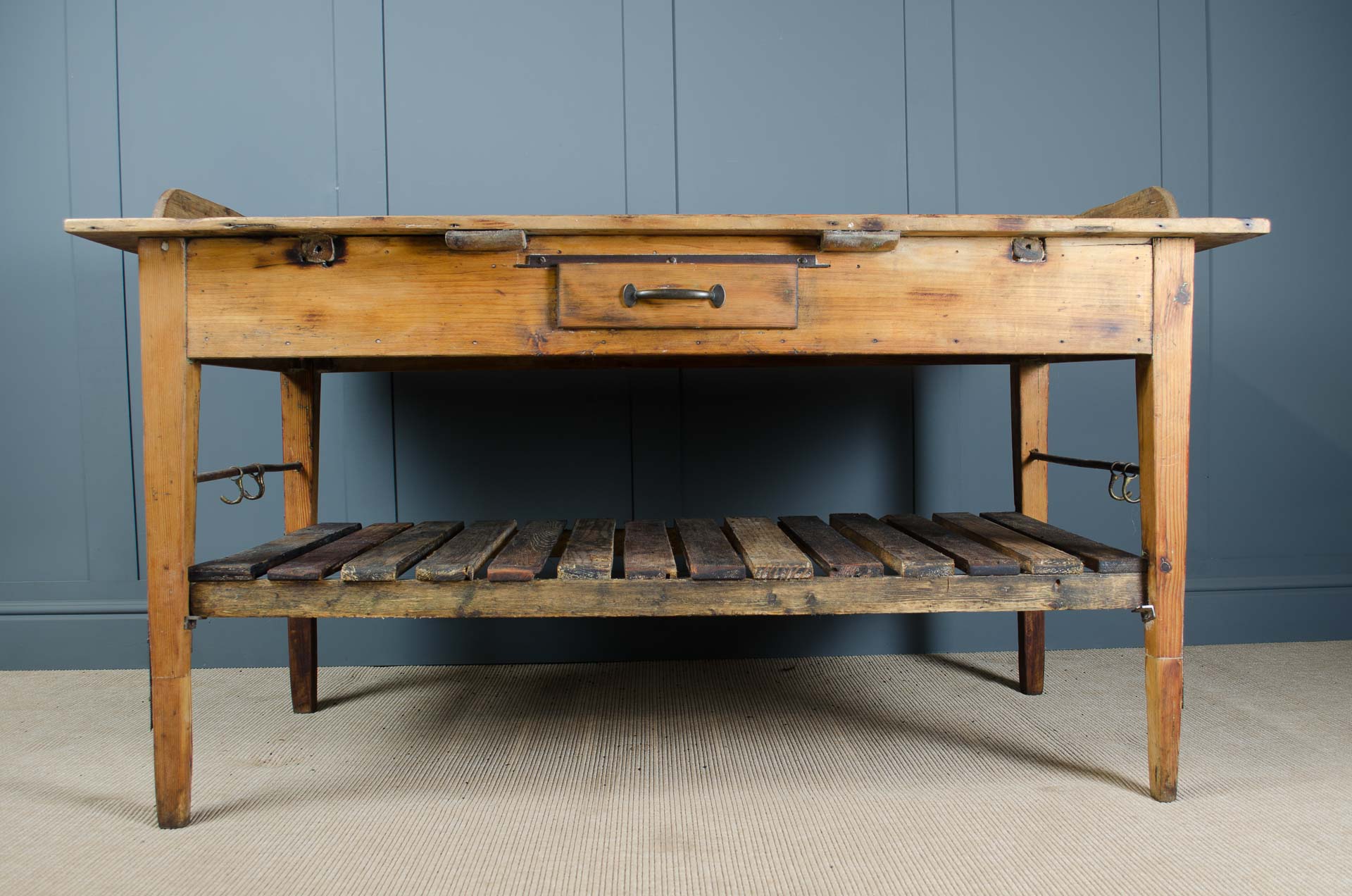 reclaimed kitchen island