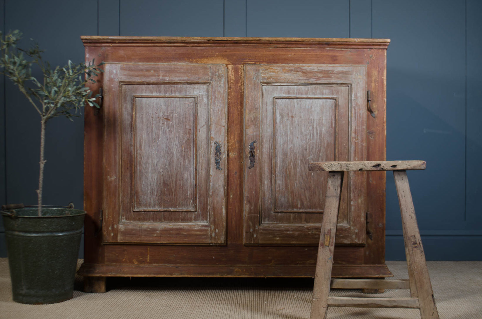 French canadian sideboard 18th century