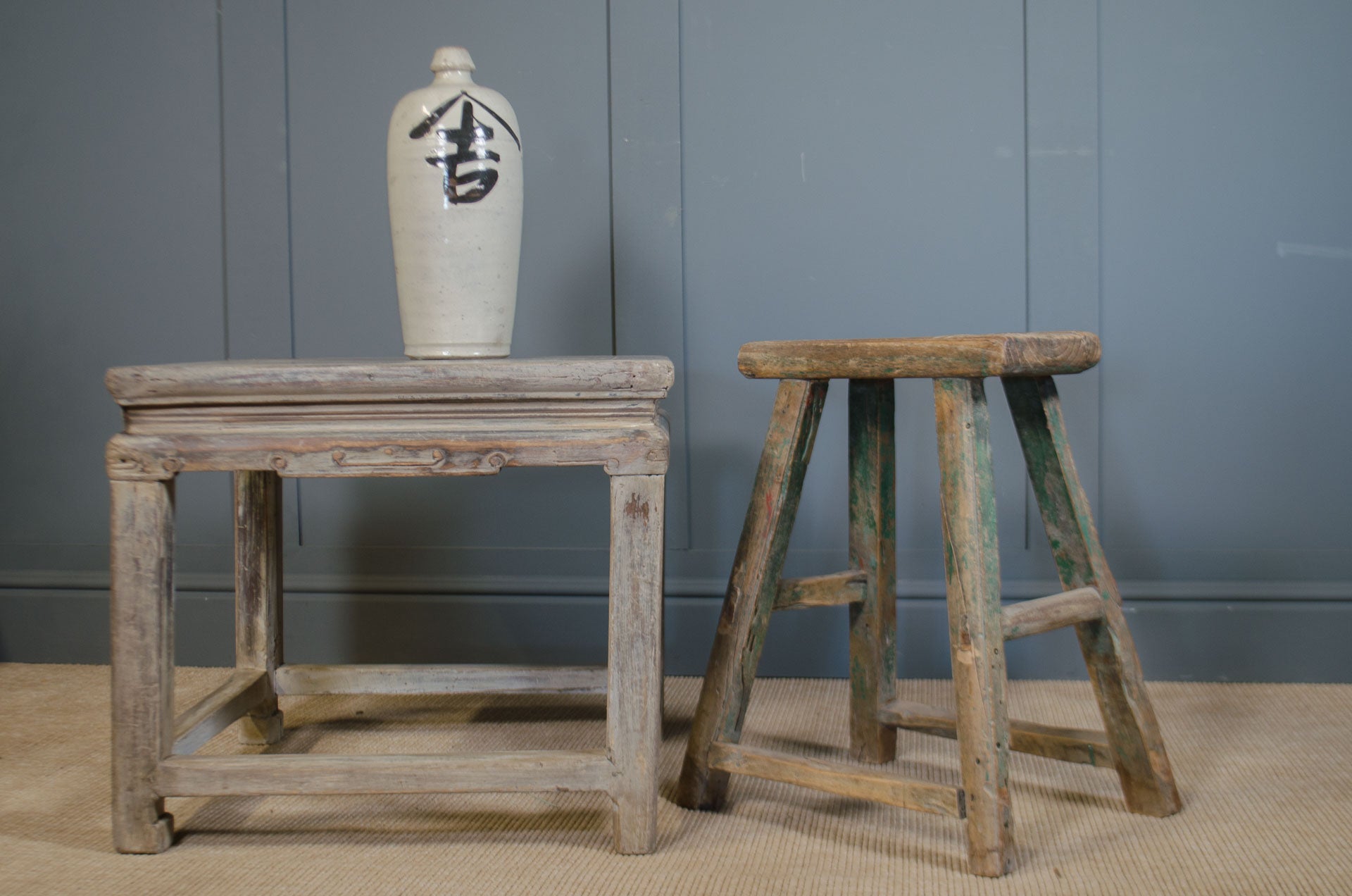 
Chinese Qing Dynasty side table