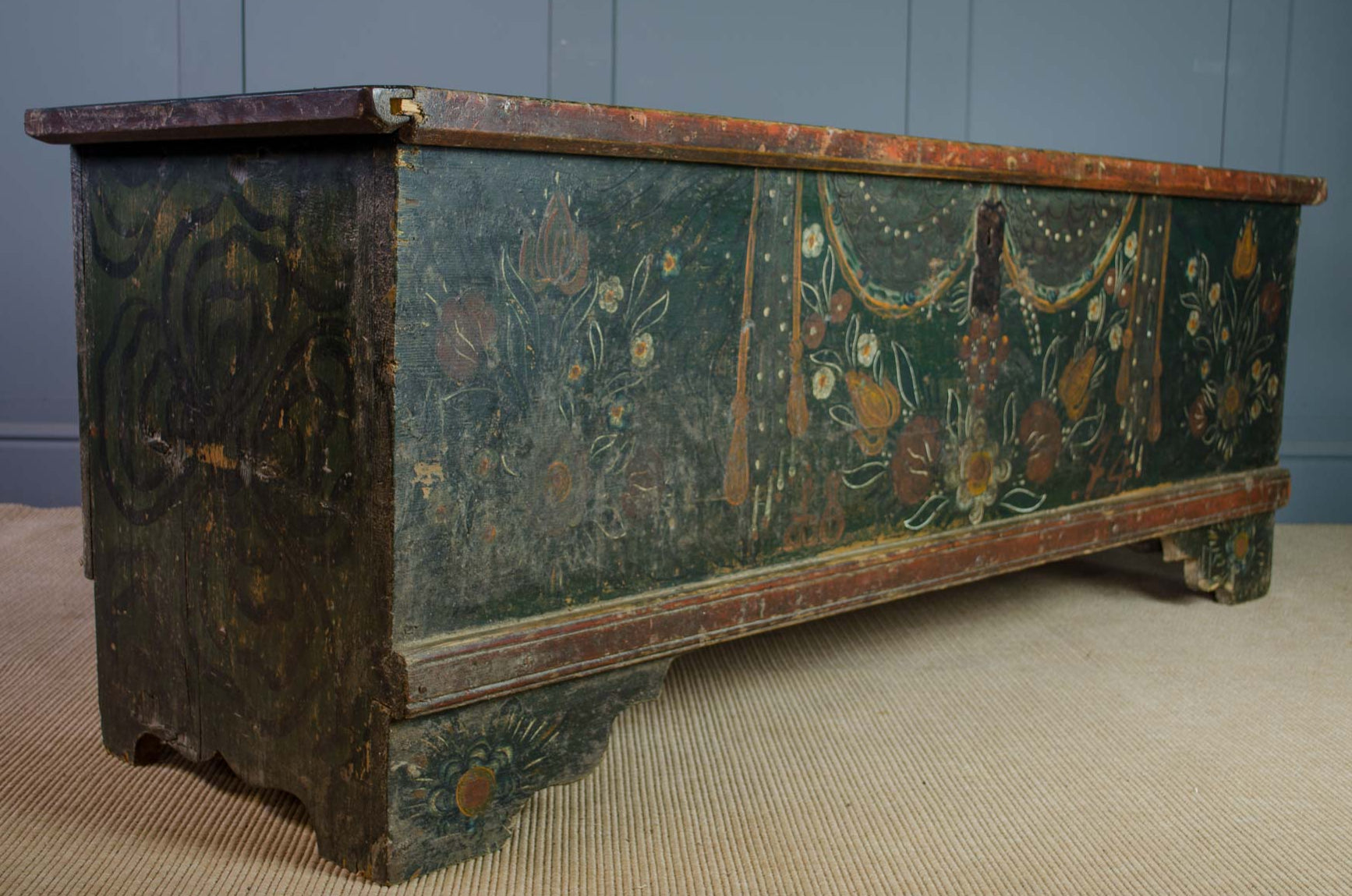 19th Century Hungarian hand painted chest