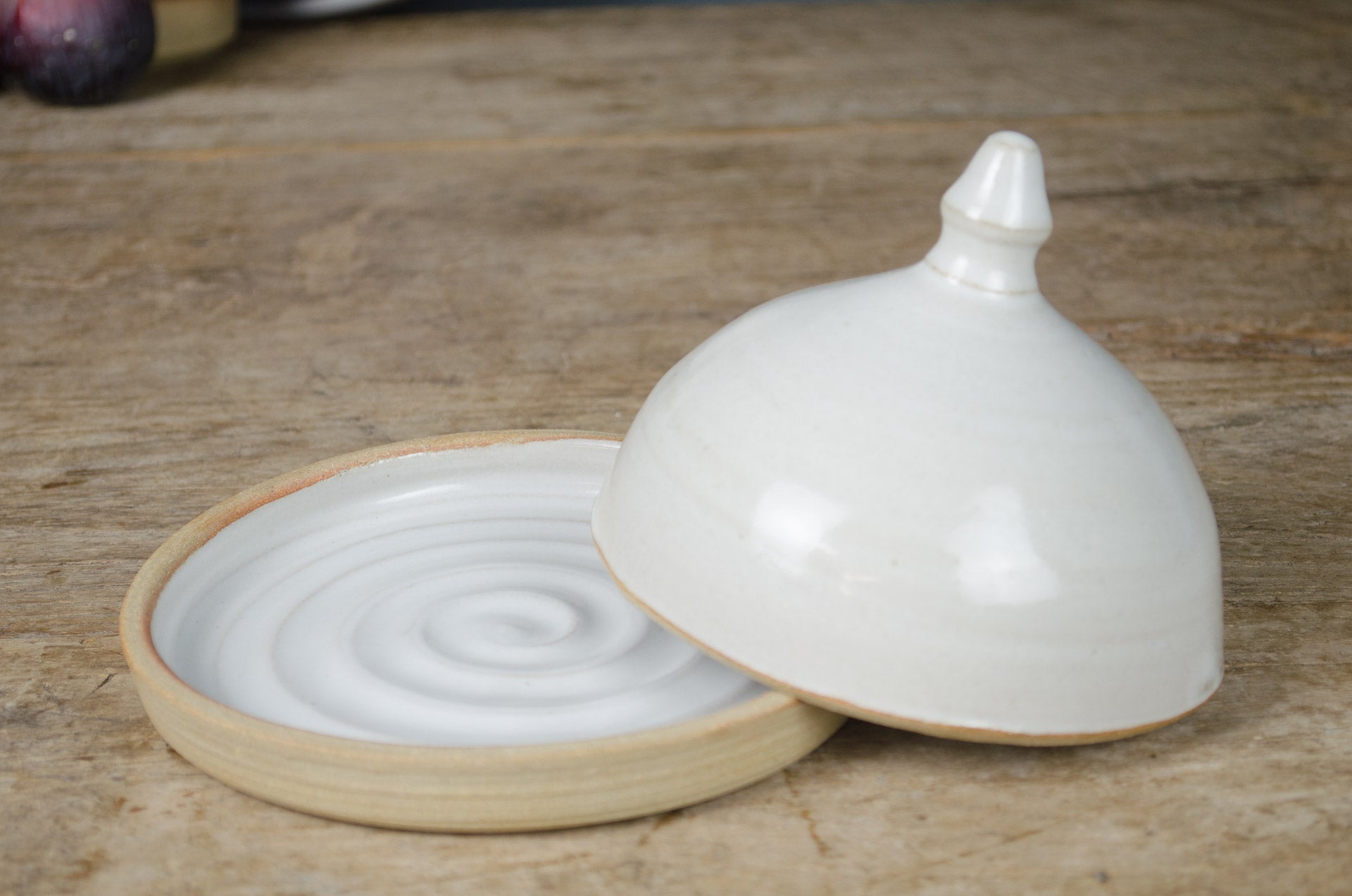 Relish stoneware butterdish