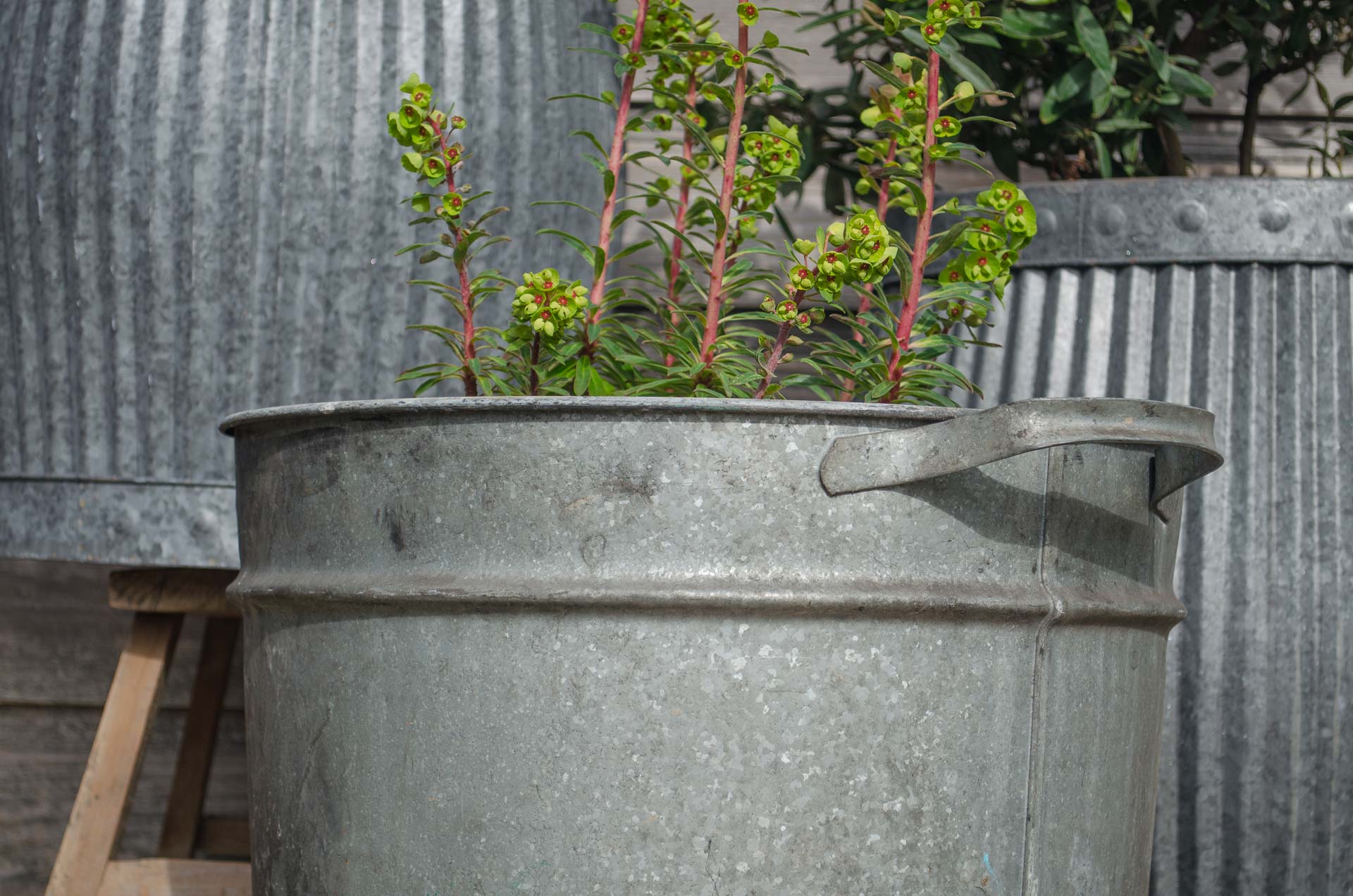 
reclaimed zinc bucket