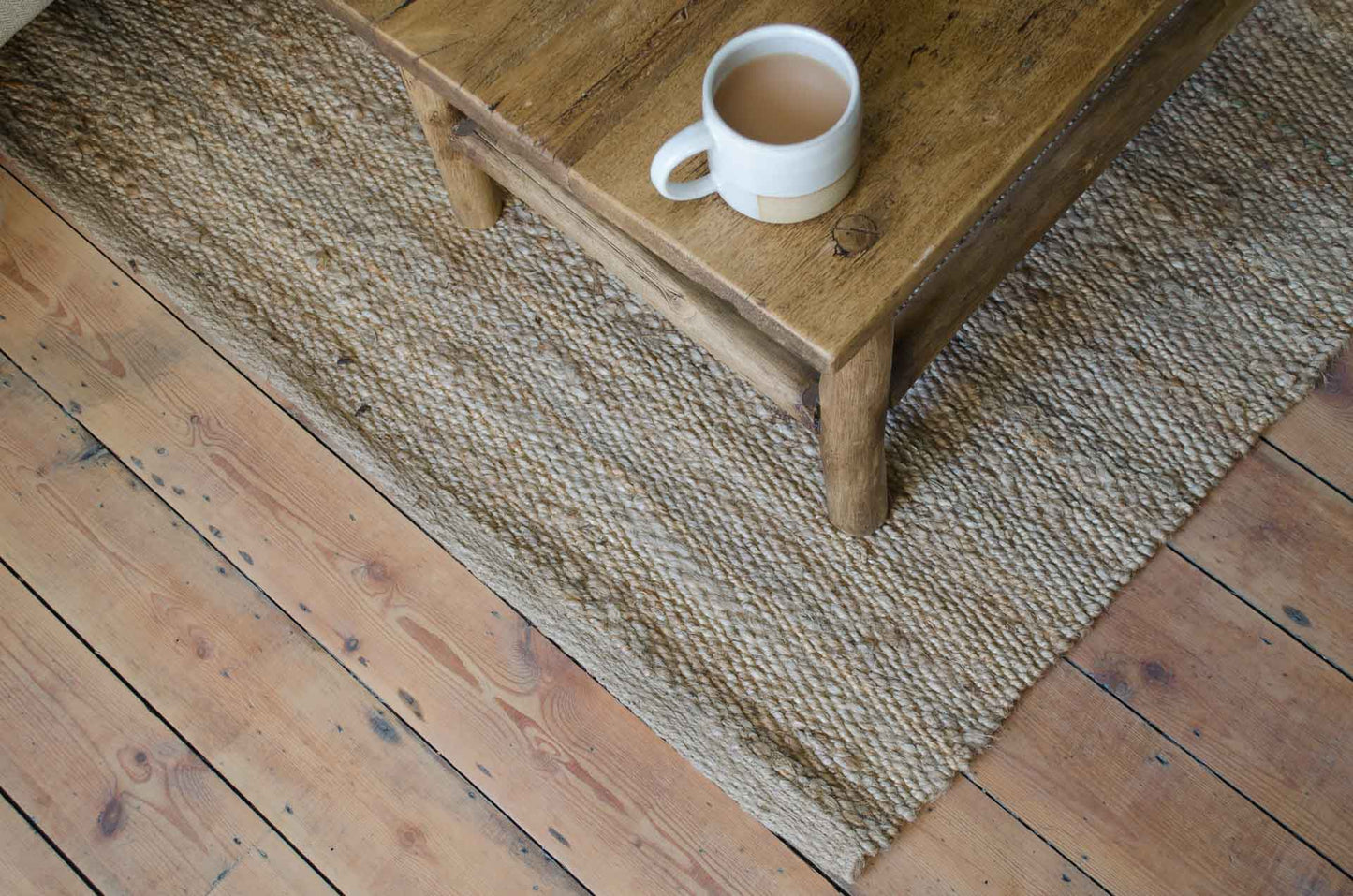Natural woven jute rug measuring