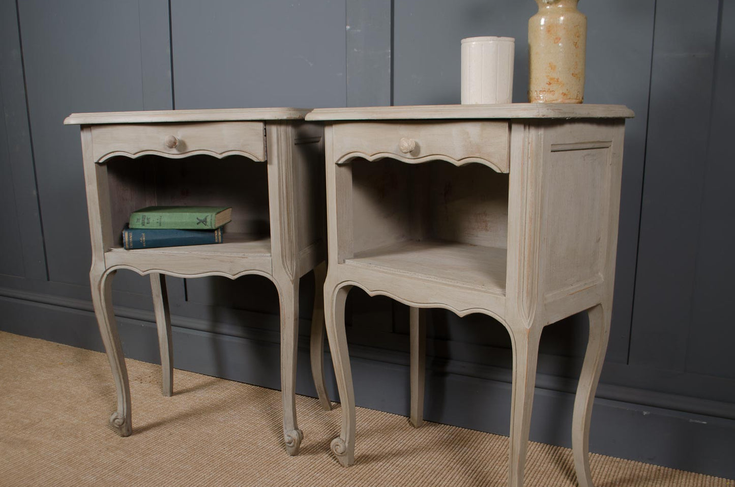 French-style bedside cabinets with drawer shelf and scroll feet
