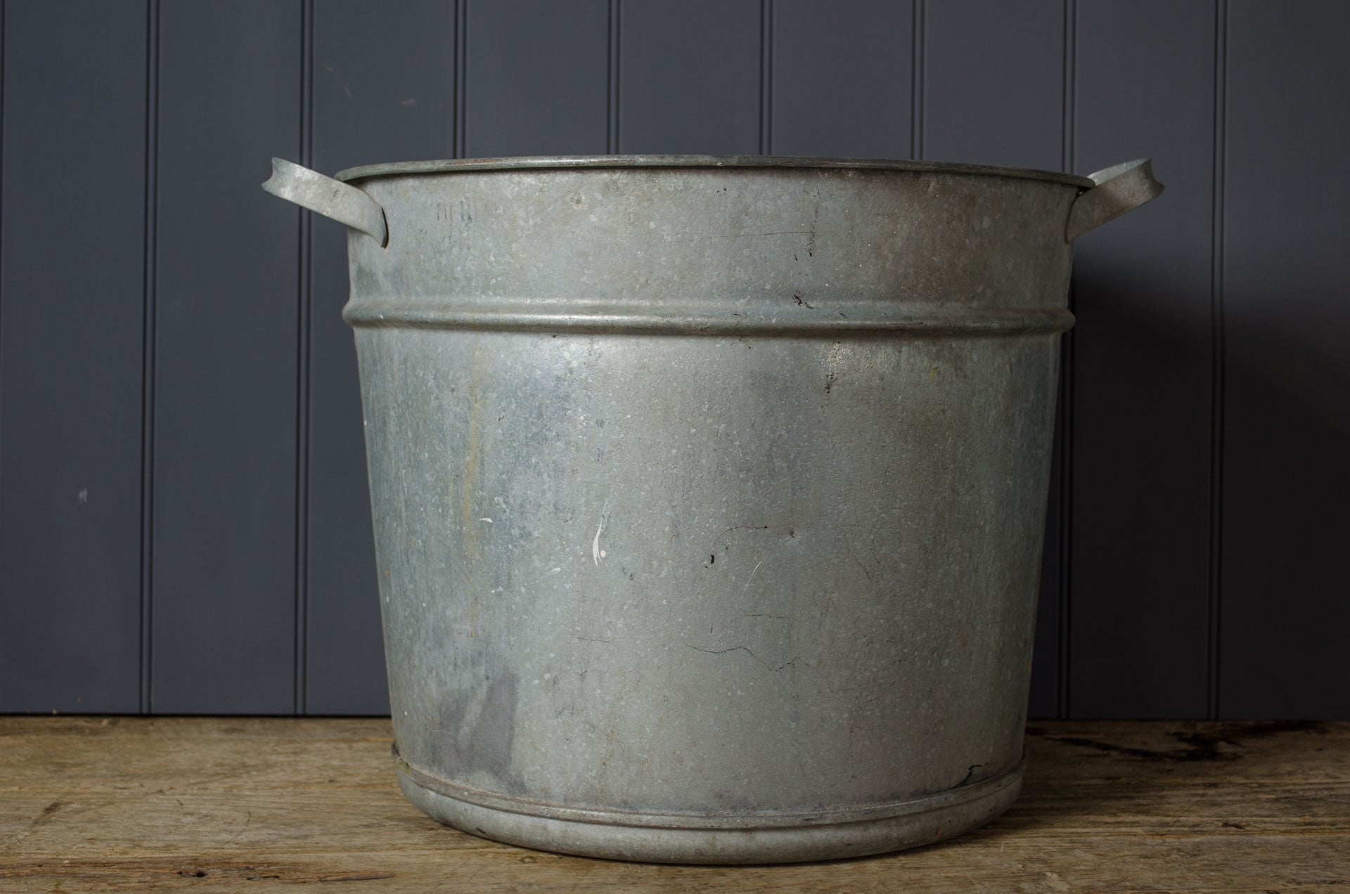 
reclaimed bucket large