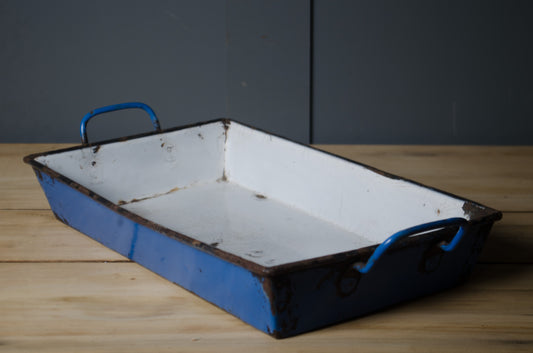 Enamel drinks tray