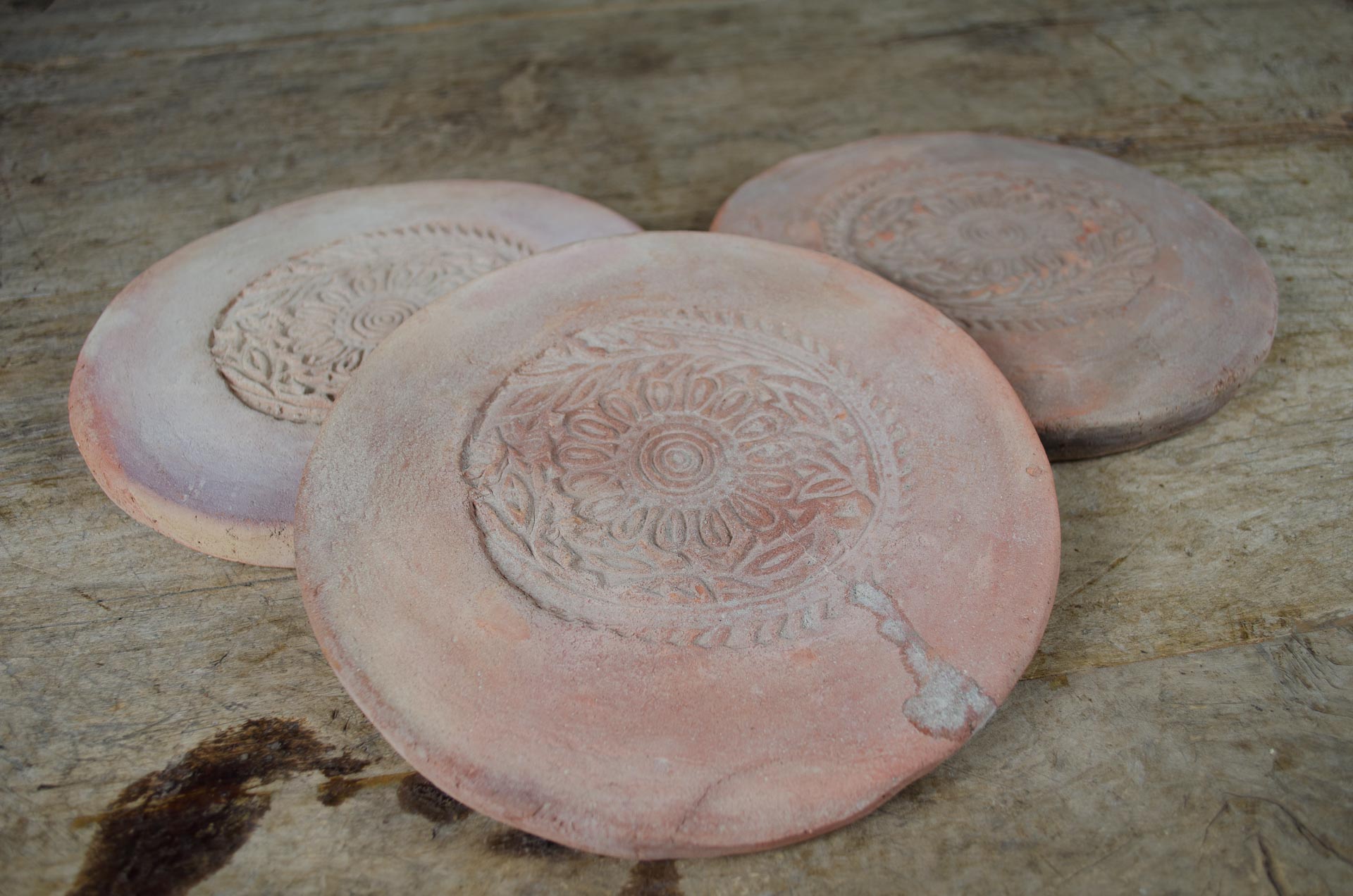 
placemats in terracotta