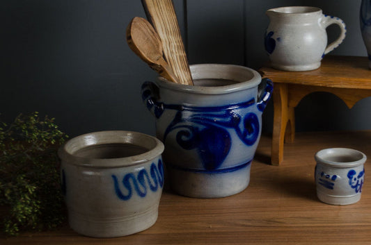 Traditional German stoneware utensil pot with cobalt blue decoration