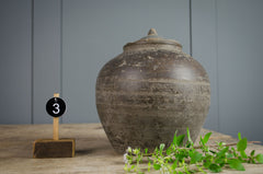 Apothecary Chinese clay pot with lid