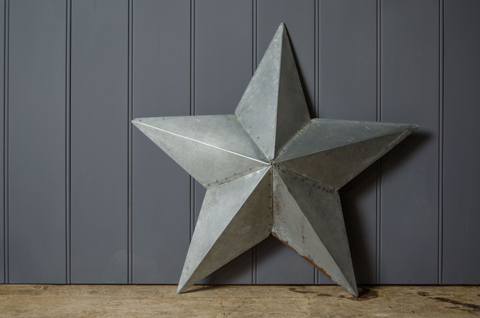 Reclaimed metal barn star