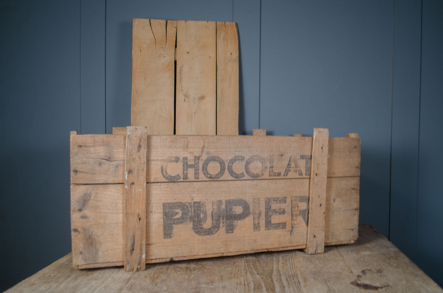 Original French Chocolat Pupier wooden transport crate with lift-off lid