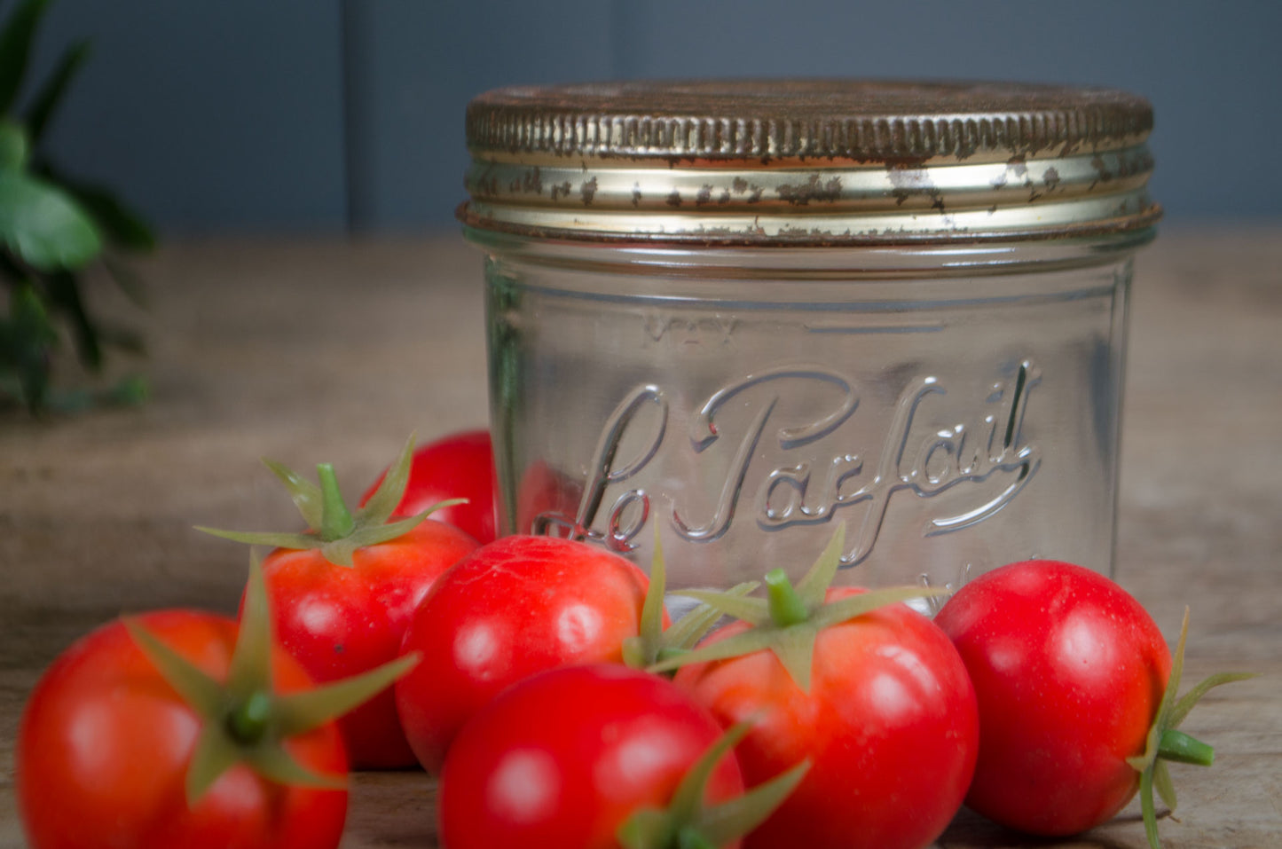 glass flip lid jar