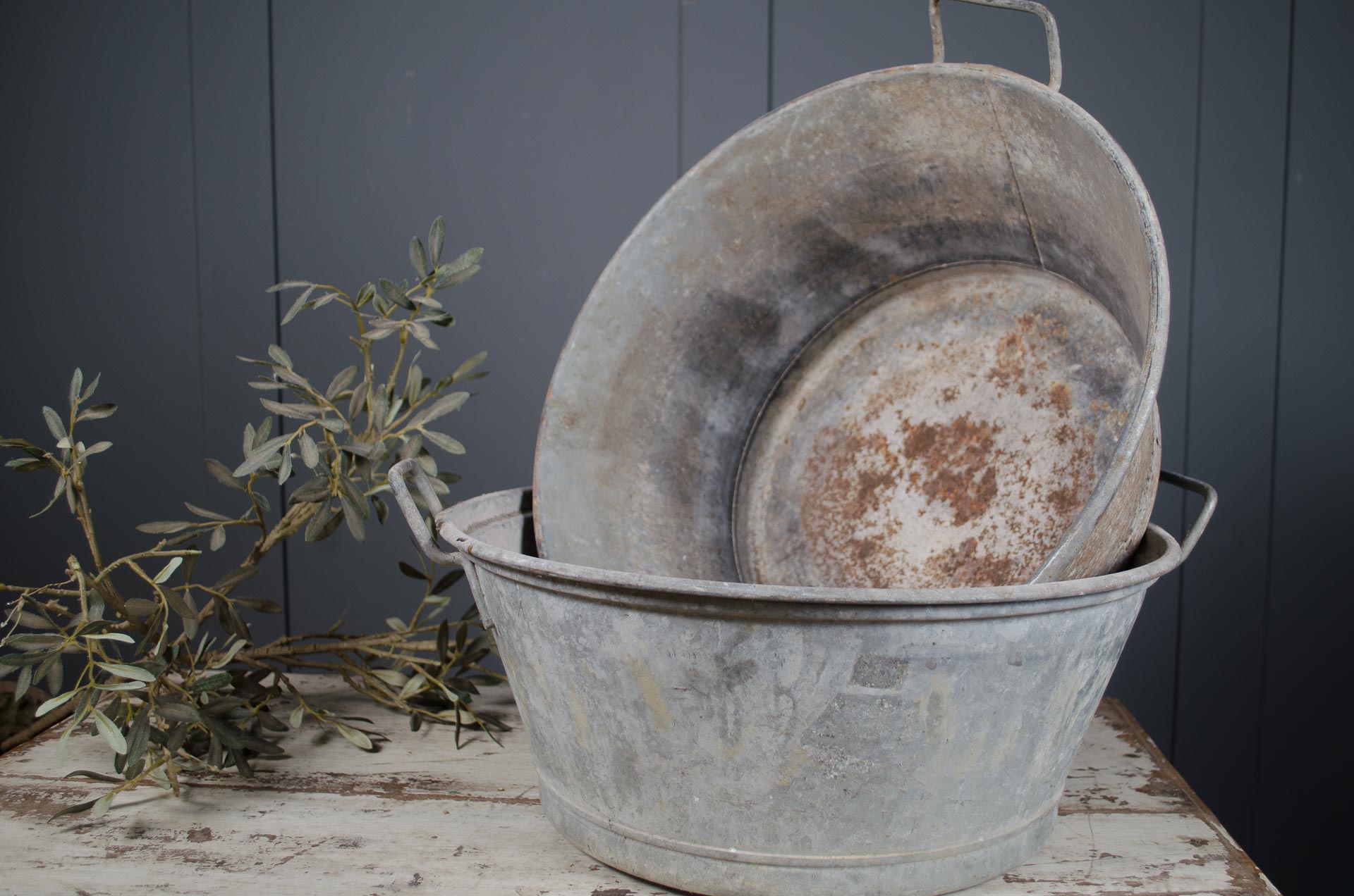 reclaimed French zinc wash bowl, vintage zinc planter, rustic French garden décor, antique zinc wash tub, farmhouse planter bowl, French country planter, reclaimed zinc container, outdoor zinc planter, rustic flower pot, zinc planter for cyclamens.