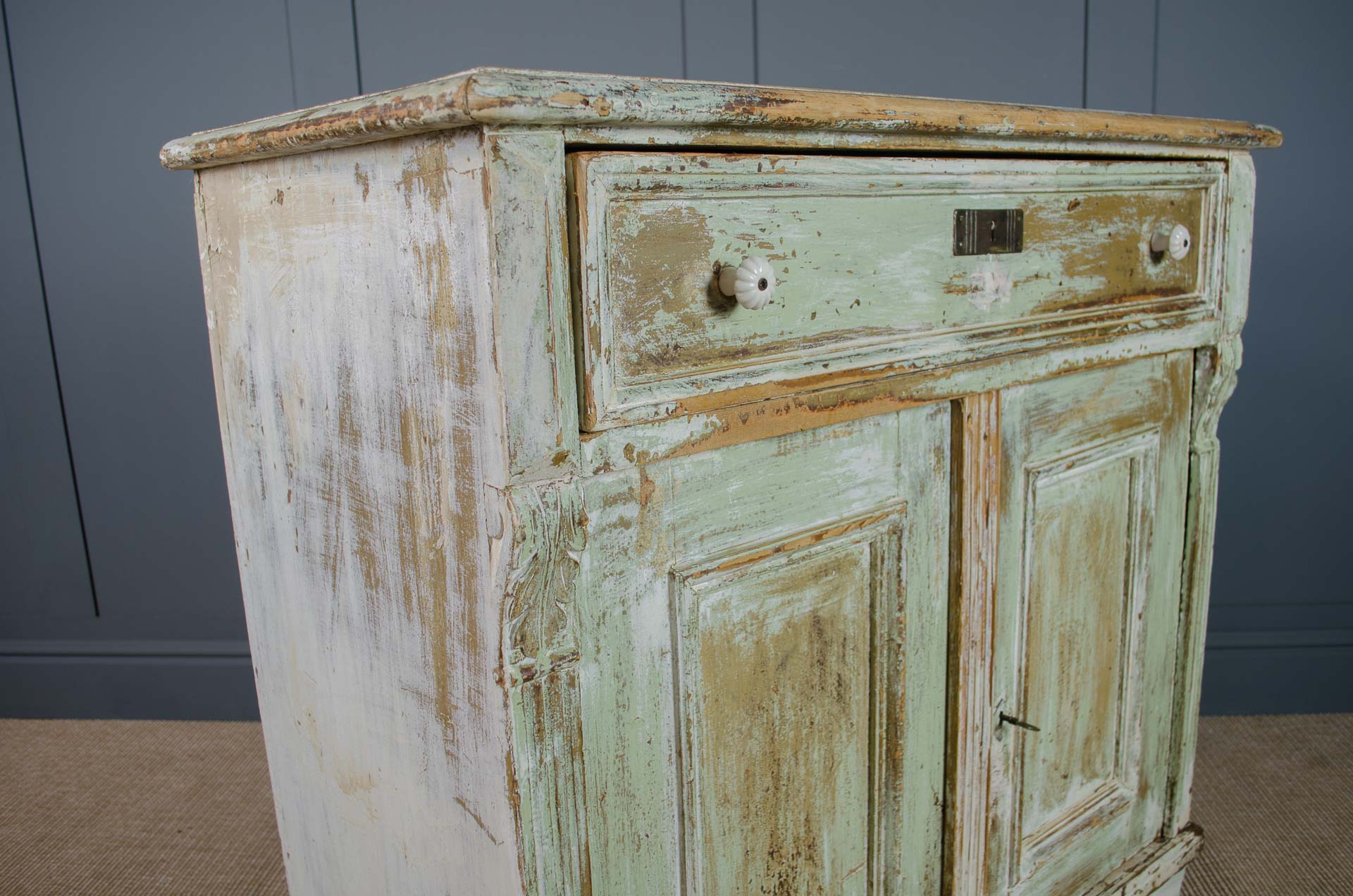 whitewashed sideboard neptune