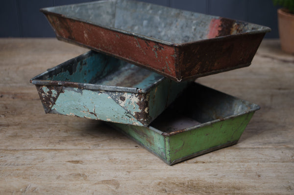 reclaimed metal green trya