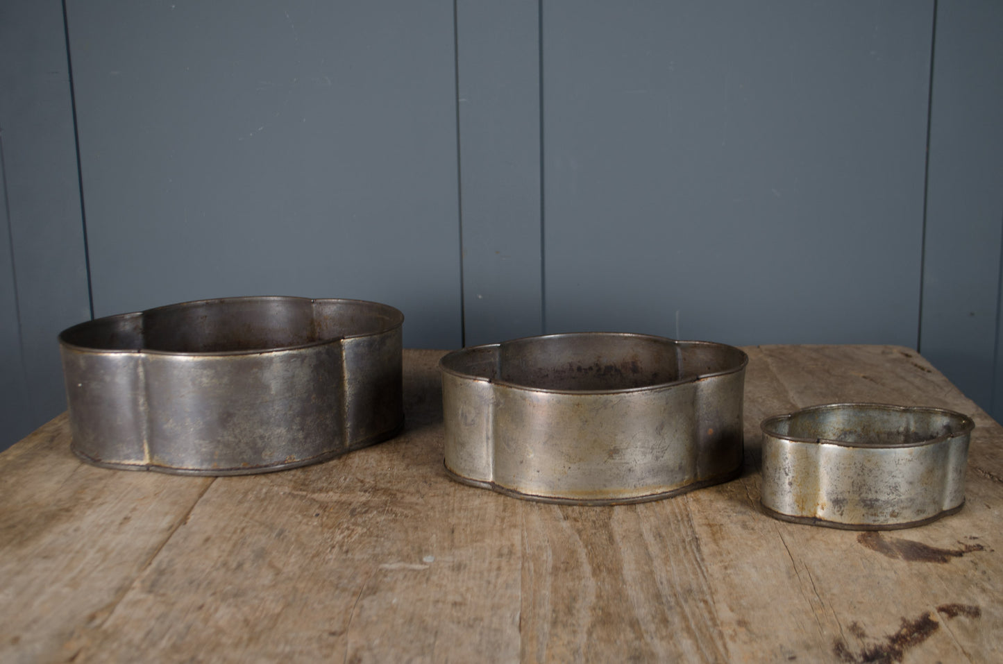 Vintage cake tins