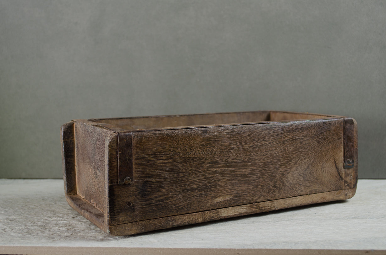 
reclaimed brick mould